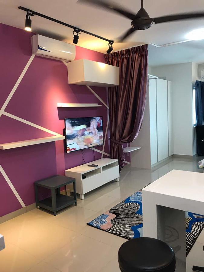 Galleria Equine Park Seri Kembangan Bagian luar foto